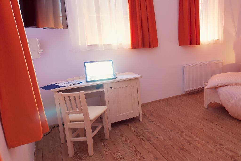 Guesthouse Macesen Spodnja Sorica Rum bild